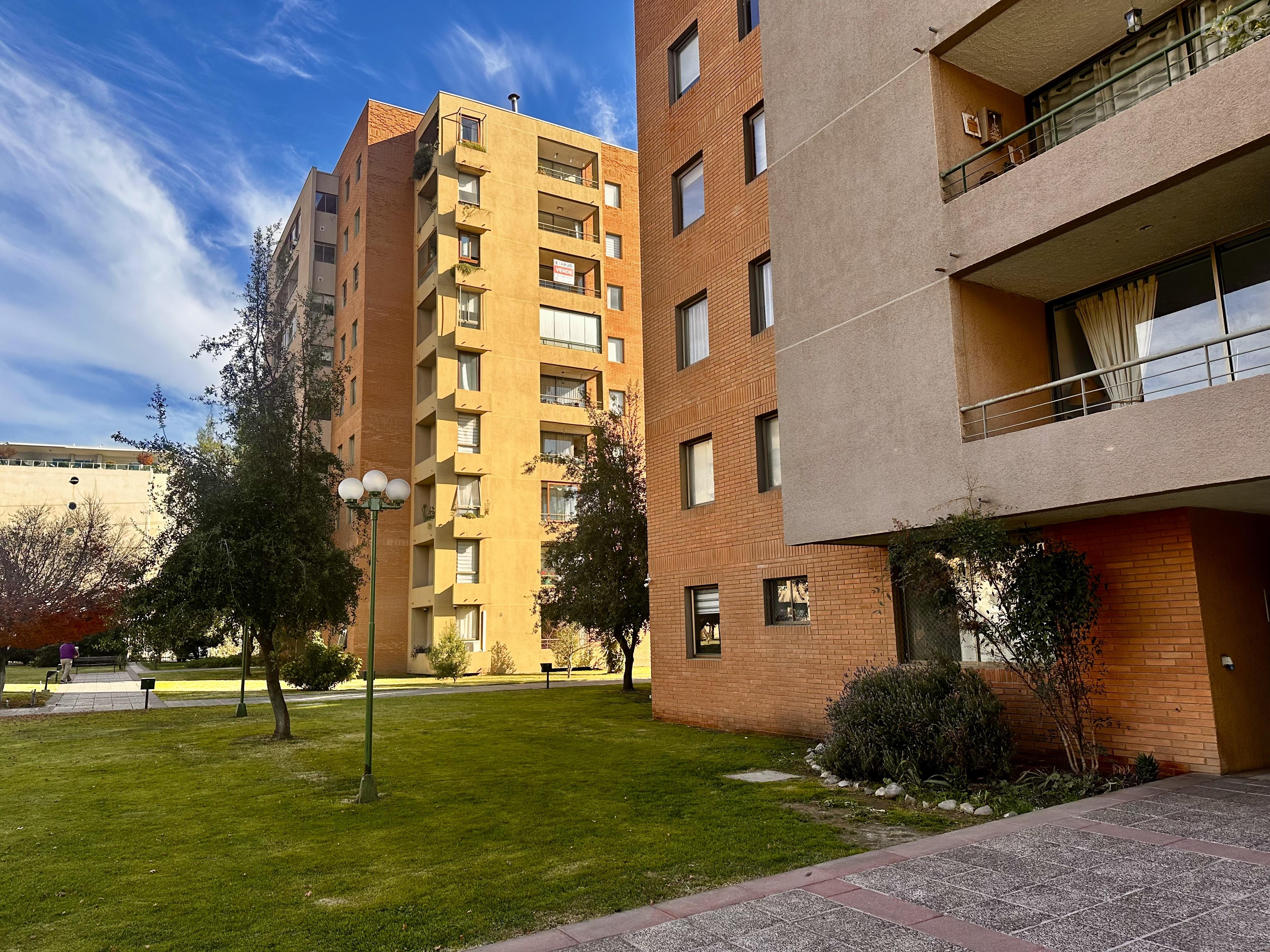 Departamento en Venta - Condominio Alto del Valle
