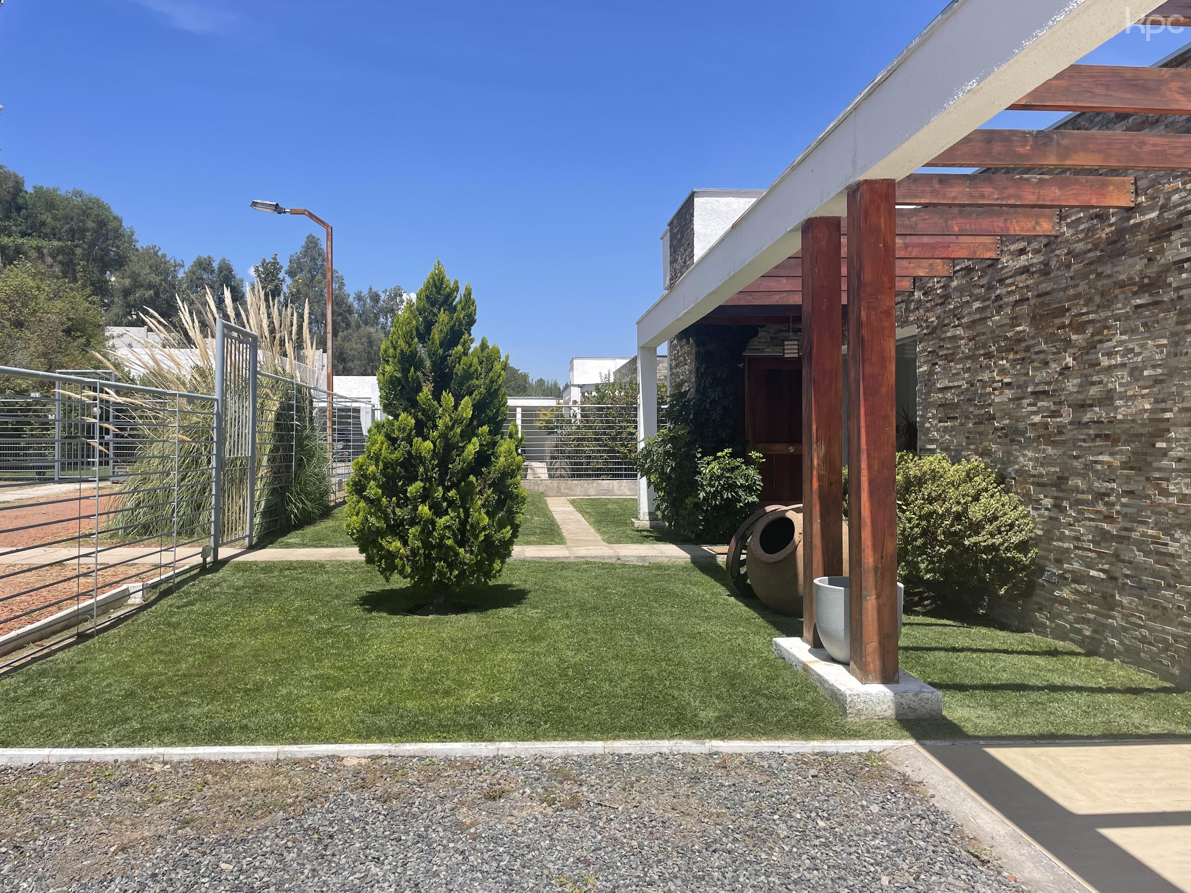 Casa en Arriendo - Nogales 